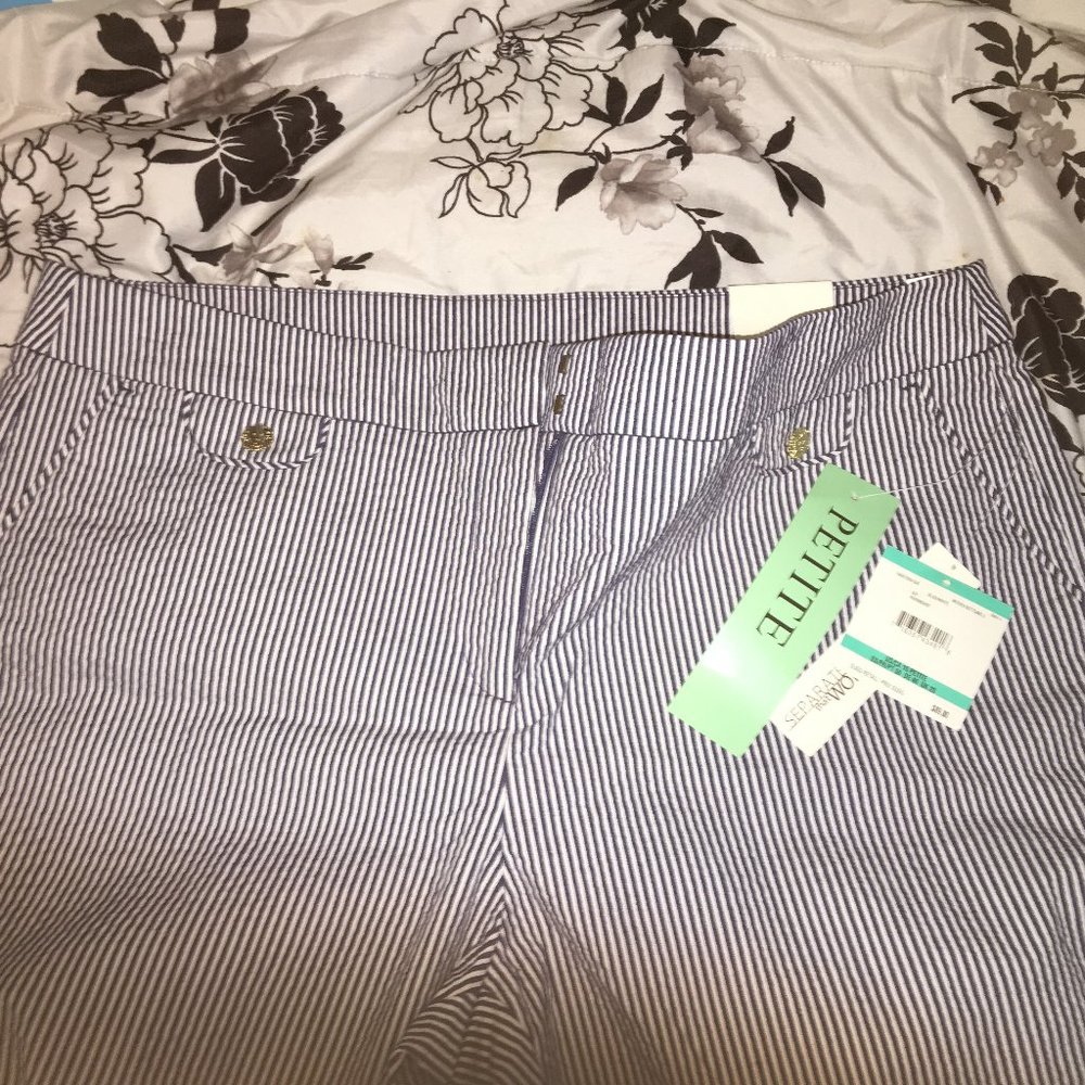 Women's Anne Klein Brand New Petite Capris